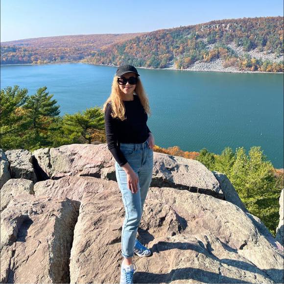 Meet your Posher, Khrystynka - Picture 1 of 1